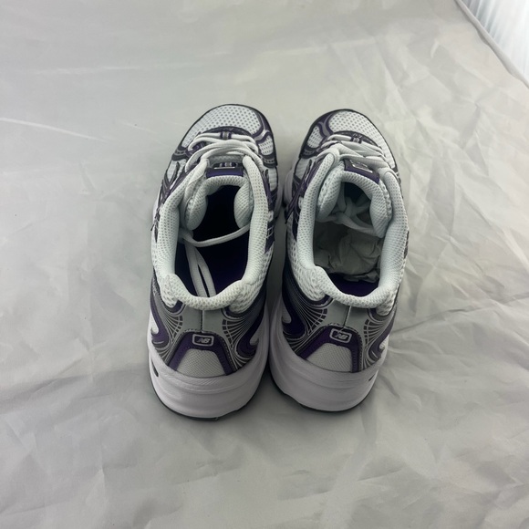 Women’s New Balance 740 Size 7.5 Brand New - Picture 6 of 8